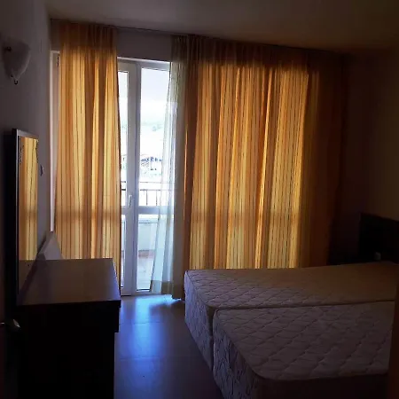 Hills Eh Apartament Sunny Beach