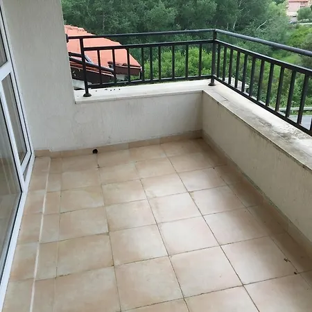 Hills Eh Apartment